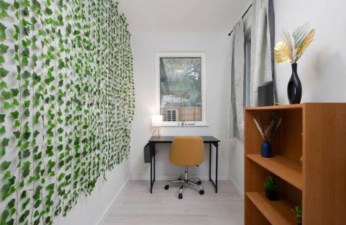 Gainesville House | Smart Bungalow: 10-min to UF, Central Location