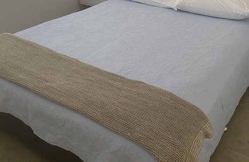 Bardwell Valley Apartment | Smart, modern and sophisticated apartment