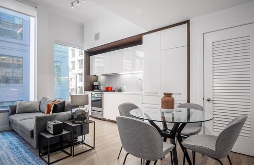 South Beach Apartment | Smart Rincon Hill 1BR w/Gym, Open-Air Hot Tub, nr. SVB by Blueground