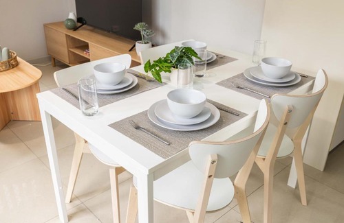 Rocklea Apartment | Smart Suites Self Check-in Apartments - Freney Park Disk Golf Course