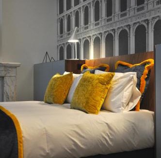 Antwerp Apartment | Smartflats - Raphael Suites