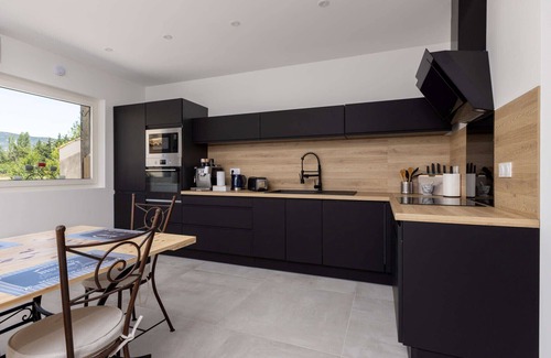 Lagnes Apartment | SmartStay P.Cézanne - Proche L'Isle-sur-la-Sorgue