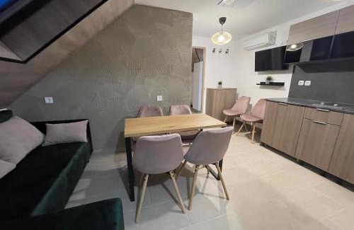 Siofok Aranypart Apartment | Smeraldo Apartmanok Siófok