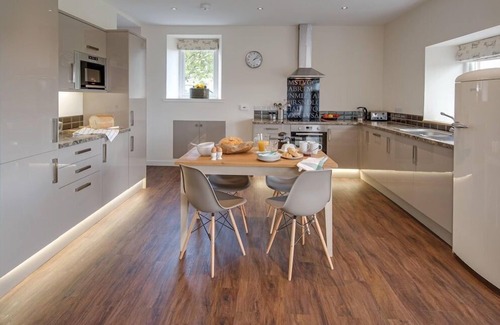 Gattonside House | SMIDDY - a superb new barn conversion with outstanding views, Wifi, sleeps 4