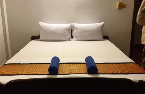 Taphul Village Area Bed & Breakfast | Smiley's Guesthouse : Budget Double Roomn