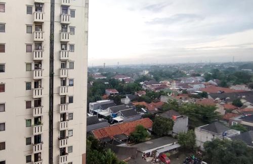 Kajarharjo Apartment | Smile Room at Cibubur Village Apartment
