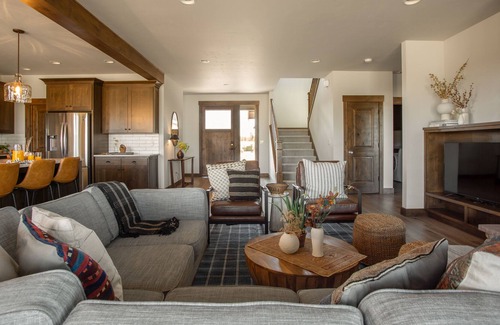 Alfalfa Cabin | Smith by AvantStay | Magnificent Home Located In The Brasada Ranch Community!