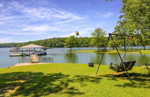 Crane Hill House | Smith Lake Rentals & Sales - KING'S POINT - Big water views!