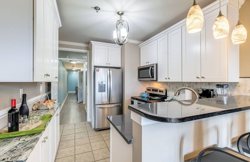 Huddleston Apartment | Smith Mountain Lake Retreat w/Resort Amenities!
