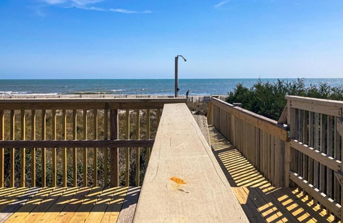 Holden Beach House | Smith-Sun-Ian