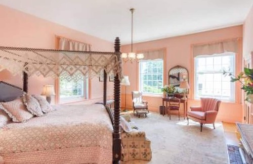 Rippon Bed & Breakfast | Smithfield Farm B&B