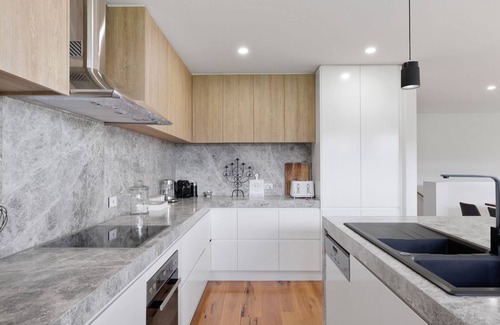 Smiths Beach House | Smiths Island Retreat