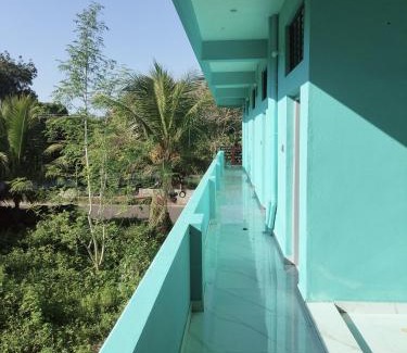 Kuzhithurai Cabin | SMN Lodge