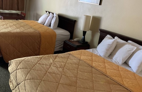 Arlington Hotel | Smokey Point Motor Inn