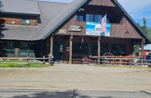 Clark Ski Chalet | Smokey