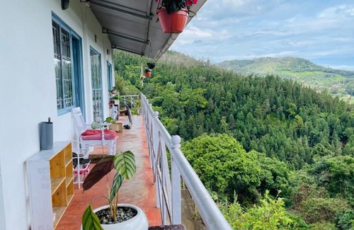 Wellington House | Smoking Hill