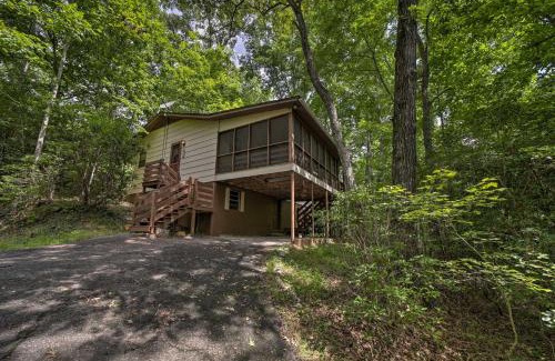 Otto House | Smoky Mtn Hideaway Screened Porch and Fire Pit
