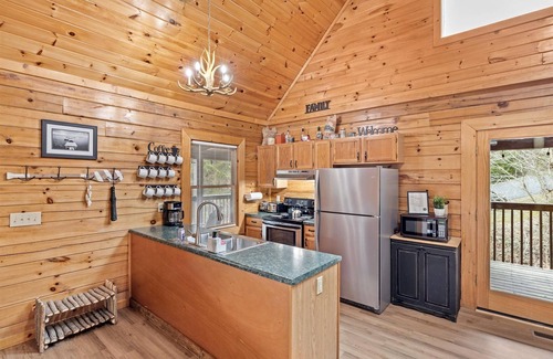 Sevierville Cabin | SMOKY MTN STAYS OFF LAKE w/POOL & HOT TUB