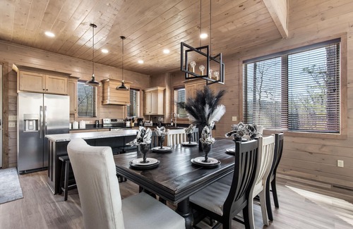 Gatlinburg - Pigeon Forge Cabin | Smoky Poolside Chalet | Modern Cabin w/Indoor Pool + Theater!