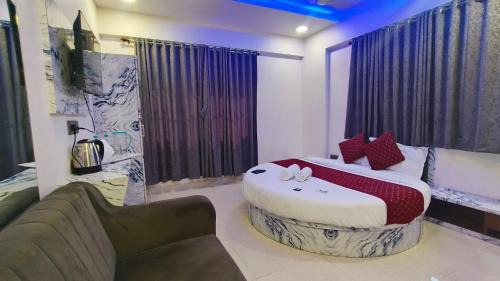 Kalbadevi Hotel | Smooth Checkin by Edition Blue - Mumbai