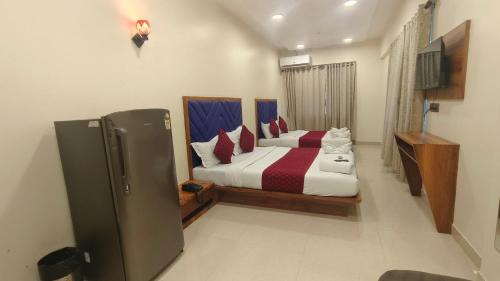 Kalbadevi Hotel | Smooth Checkin by Edition Blue - Mumbai