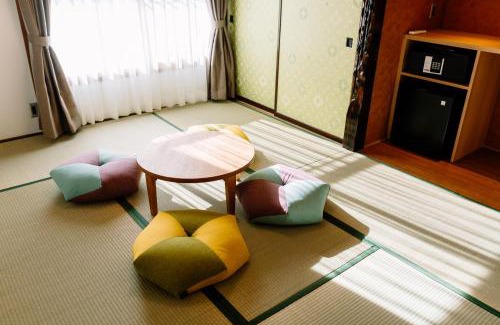 Ueda House | Smooth & Living