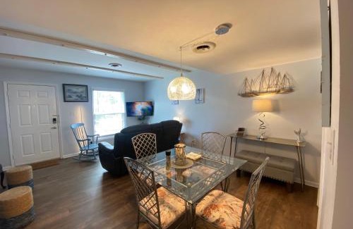 Lake Waccamaw House | Smooth Sailing on Lake Waccamaw