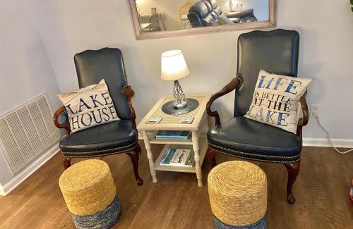 Lake Waccamaw House | Smooth Sailing on Lake Waccamaw