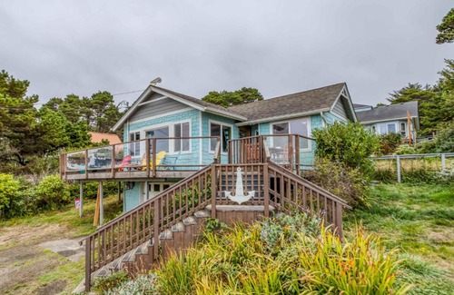 Waldport House | Smooth Sailing