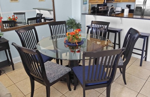 Fort Walton Beach Condo | SMP 207 - 3 BR Beach Condo - 2 Sets of Beach Service!
