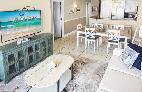 Fort Walton Beach Condo | SMP208 - Stunning 3BD Beachfront w/Beach Service