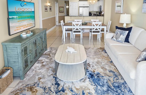 Fort Walton Beach Condo | SMP208 - Stunning 3BD Beachfront w/Beach Service