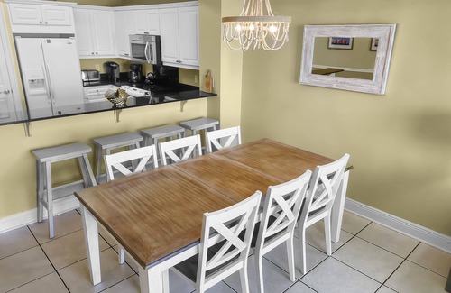 Fort Walton Beach Condo | SMP208 - Stunning 3BD Beachfront w/Beach Service