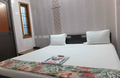 Triplicane Hotel | SMS GRAND INN HOTEL