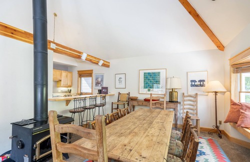 Telluride House | Smuggler F by AvantStay | Gorgeous Condo Close To Lift 7