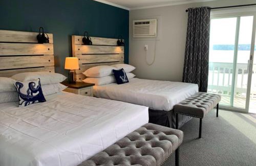 East Boothbay Hotel | Smuggler's Cove Inn