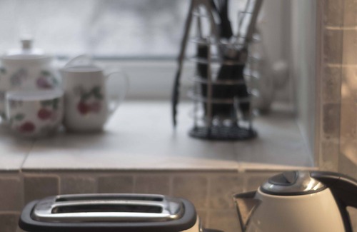 Anstruther Apartment | Smuggler's Well: Cosy retreat in traditional fishing village.