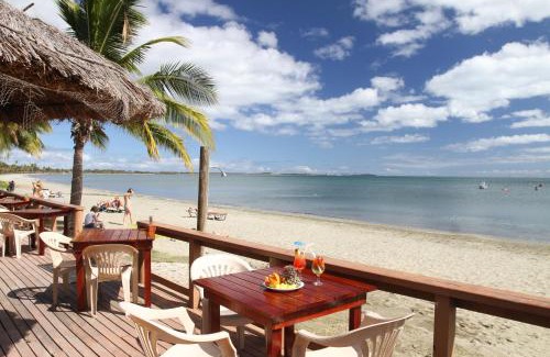 Wailoloa Hostel | Smugglers Cove Beach Resort & Hotel