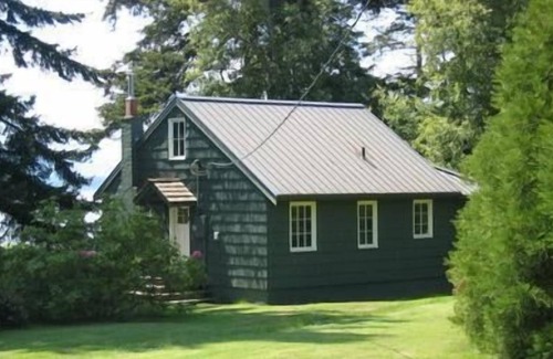 Greenbank House | Smugglers Lagoon Beach Cottage - Panoramic Views