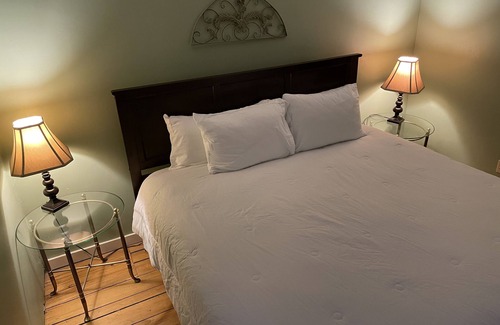 Jeffersonville Hotel | Smugglers Notch Inn