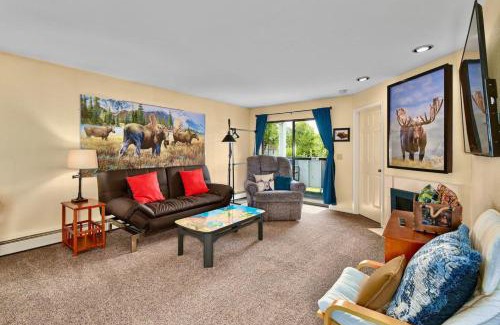 Kenai House | Sneaky Moose Townhome 2BR 2BA