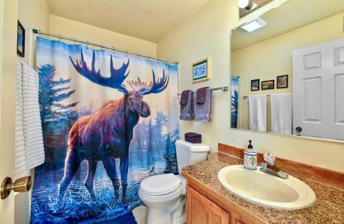 Kenai House | Sneaky Moose Townhome 2BR 2BA