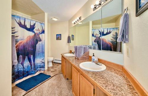 Kenai House | Sneaky Moose Townhome 2BR 2BA