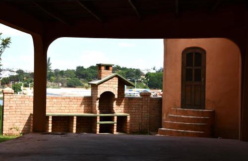 Ambohibao Apartment | SNI-Village Ambohidratrimo au bord du Lac Andranotapahana