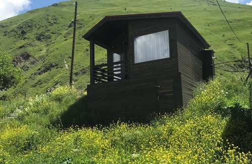 Kazbegi Cottage | Sno Cottages Twins