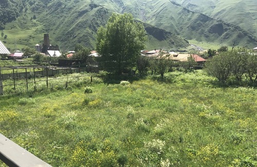 Kazbegi Cottage | Sno Cottages Twins
