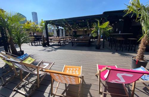 Stratford and New Town Hotel | Snoozebox Olympic Park