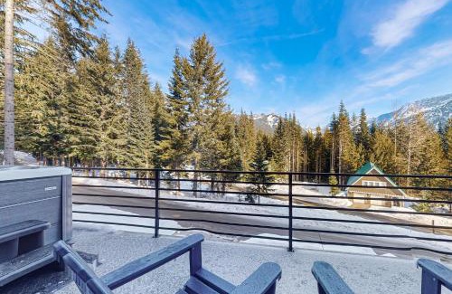 Hyak House | Snoqualmie Pass Mountain Retreat