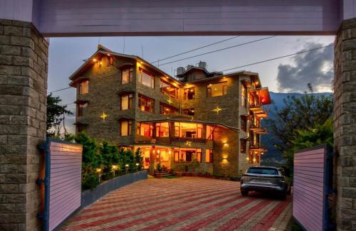 Manali Hotel | Snow City's Montana Blues Resort Manali - Heated & Air-Cooled Stay