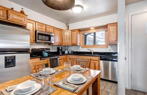 North Park City Apartment | SNOW FLOWER 065 condo